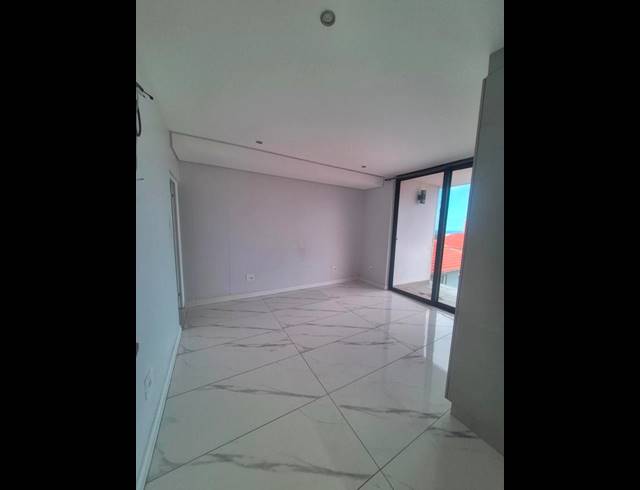 2 BEDROOM APARTMENT FOR SALE IN WINDERMERE